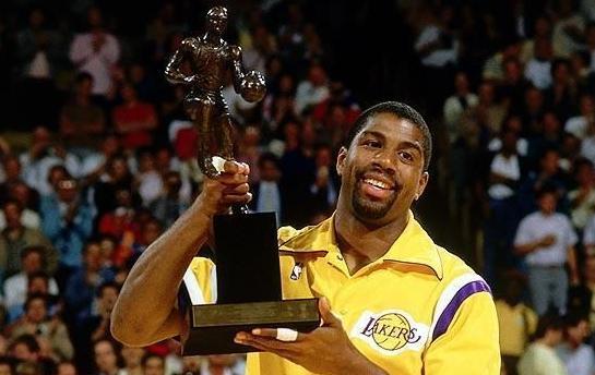 <a href=/lanqiubisa/magic/ target=_blank class=infotextkey>魔术</a>师约翰逊