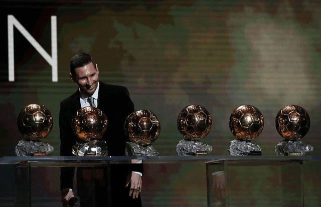 <a href=/bisaqiuxing/zuqiubisa/119.html target=_blank class=infotextkey>梅西</a>金球奖也拿到手软